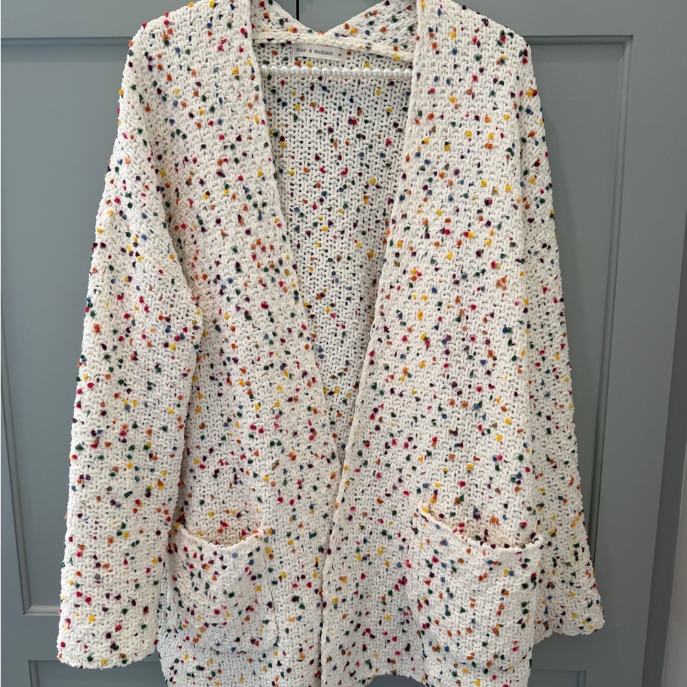 Moon and Madison Speckled Knit Cardigan M